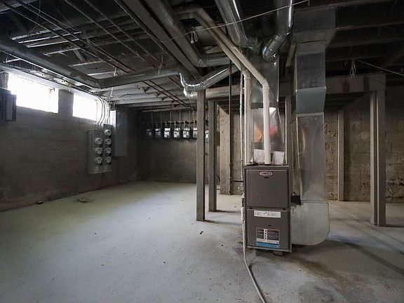 5th image of 3273 N 17th STREET