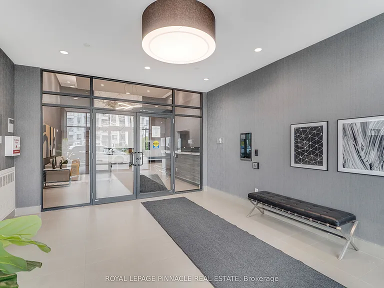460 Gordon Krantz Ave #209 — Photo 8