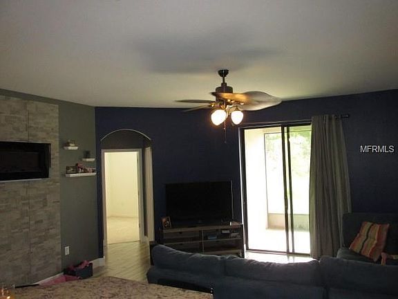 5th image of 923 Costa Mesa Ln