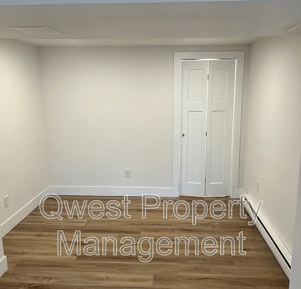8528 Valley Rd NW #8 — Photo 4