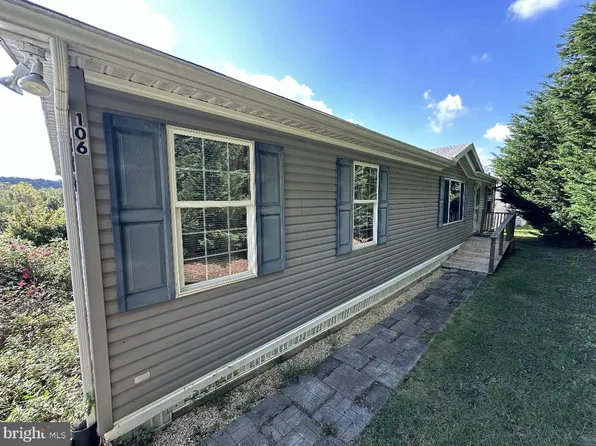 106 Buckskin Ct, Honey Brook, PA 19344