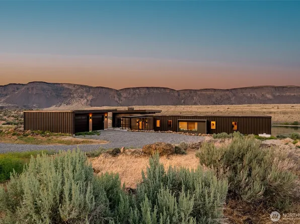 671 Ravens Home Lane, Malaga, WA 98828