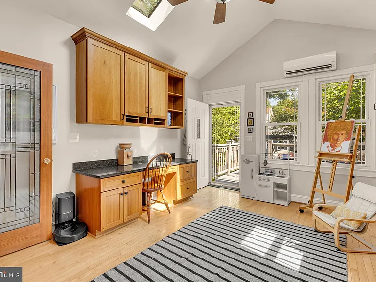 821 Elder St NW — Photo 13