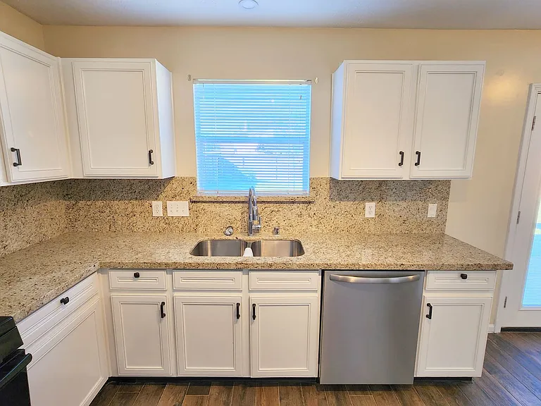 18123 Noble Forest Dr — Photo 12