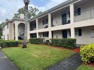 10332 Carrollwood Ln APT 92, Tampa, FL 33618