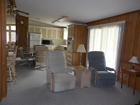 5th image of 120 Lyonia Ln