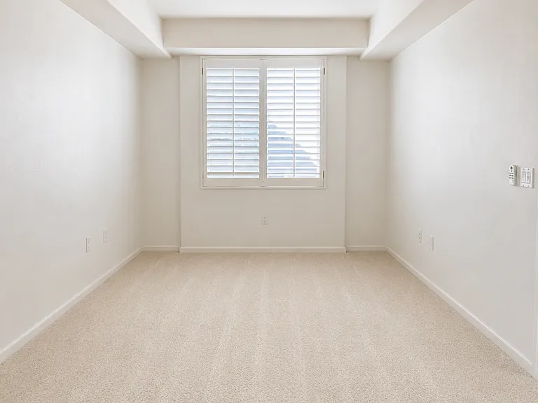 1101 S Main St #419 — Photo 2