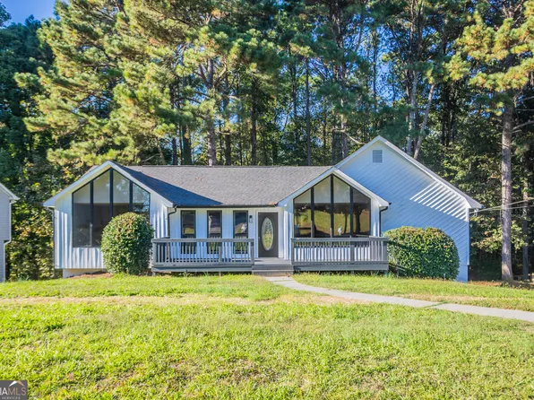 5496 E Emerald Ct, Acworth, GA 30102