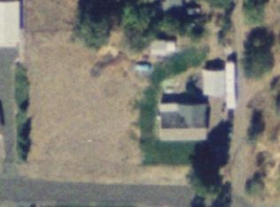 3015 E Hillcrest Dr, Yakima, WA