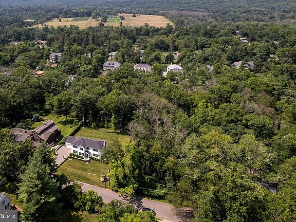 2nd image of 95 Westcott Rd