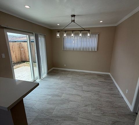 3rd image of 14603 1/2 Firmona Ave
