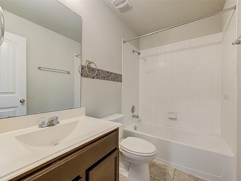 29222 Dunns Creek Ct — Photo 21