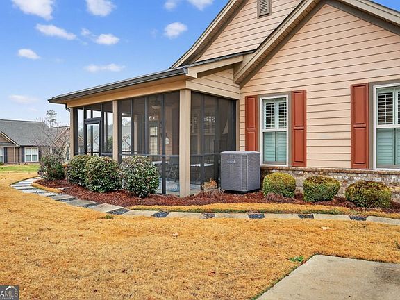 2nd image of 157 Camden Way #9