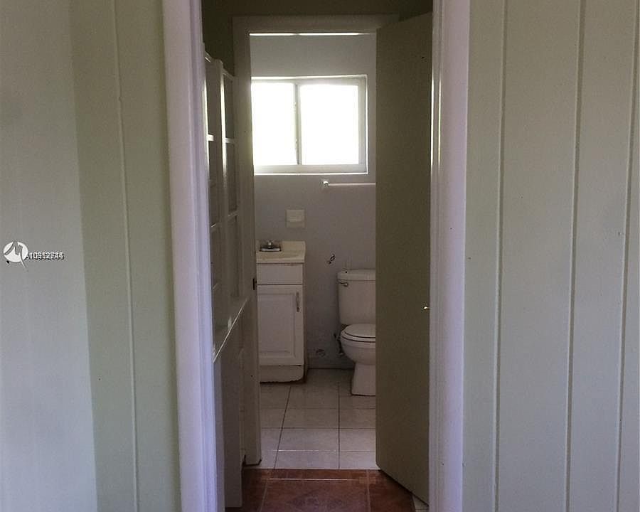 2nd image of 6046 Polk St APT 12