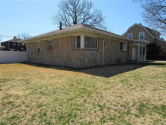 4th image of 1406 Steiner Ave