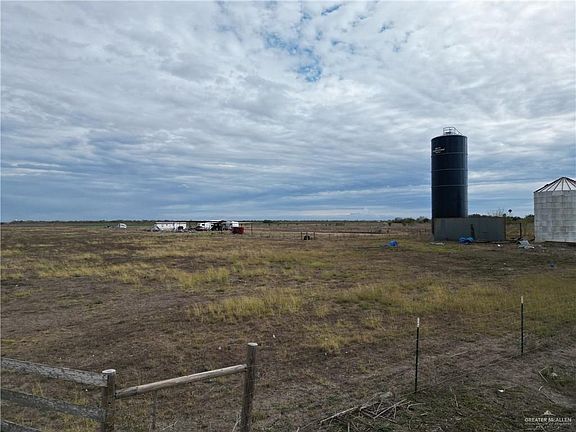 3rd image of 2660 S Mile 1 E