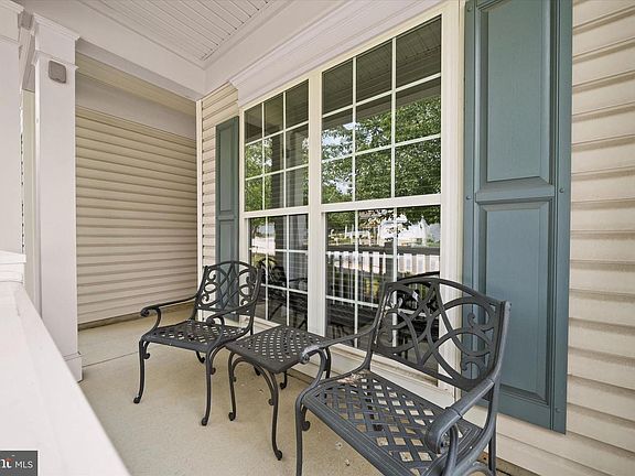 4th image of 4 Compass Rose Way