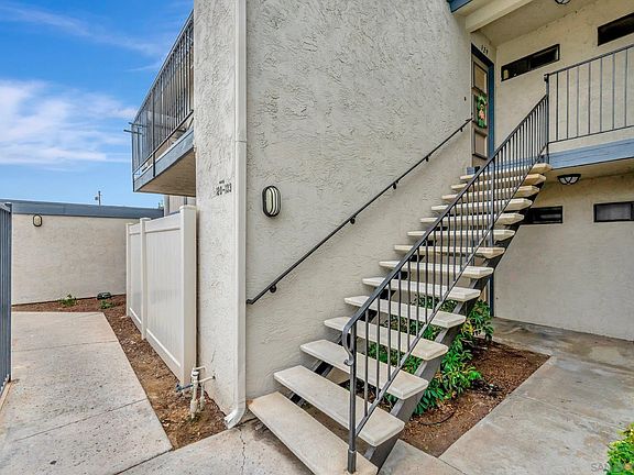 5th image of 12650 Lakeshore Dr Unit 120