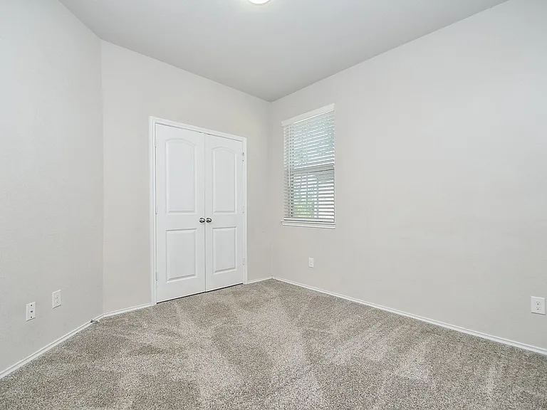 14118 Silver Falls Ct — Photo 24