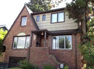 8262 4th Ave NE, Seattle, WA 98115