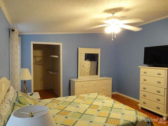 Master bedroom (15x13)