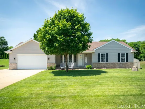 4536 Serry Dr, Caledonia, MI 49316