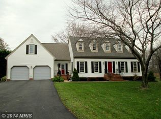 1151 Silver Beech Rd, Herndon, VA 20170