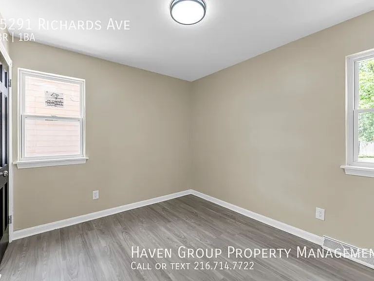 25291 Richards Ave — Photo 13