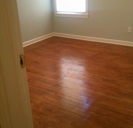 5th image of 417 Whitehall Dr
