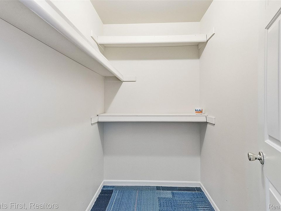 54845 Petunia Dr, photo 29
