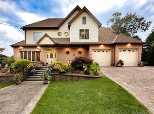 113 Pinnacle Rd, Plainville, CT 06062