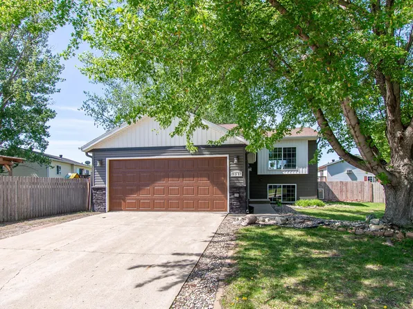 3313 39th St S, Moorhead, MN 56560
