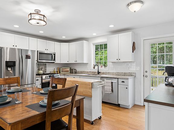 5th image of 626 Methodist Rd #1
