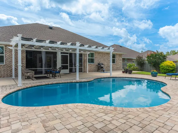 200 Sweet Tea Ln, Freeport, FL 32439