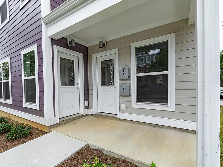 1426 Porter St #A — Photo 2