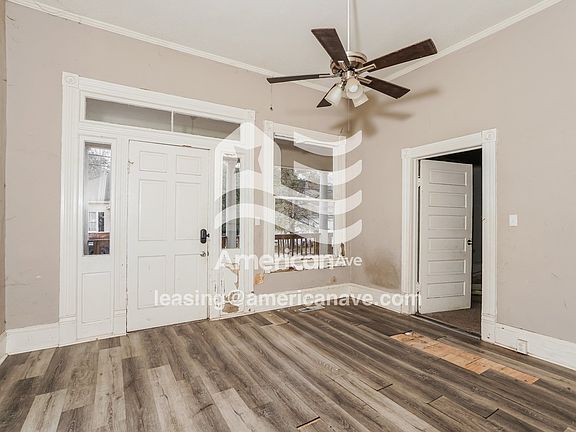 1232551_004_living_room_4.jpg