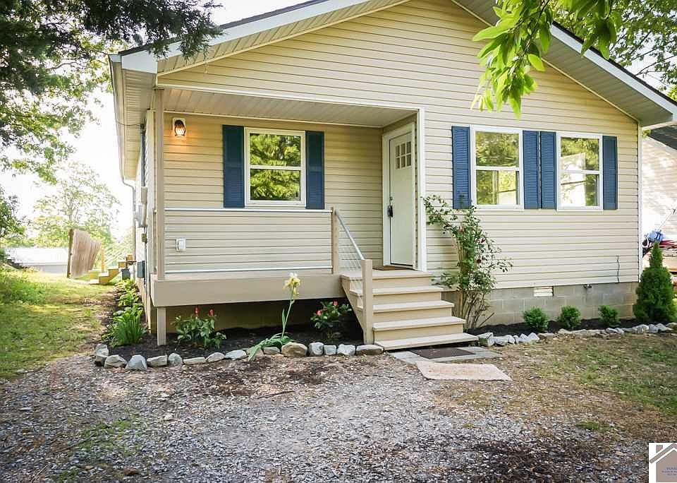 1st image of 74 Little John Dr
