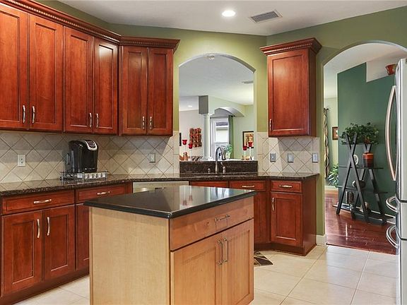 5th image of 7735 Grasmere Dr