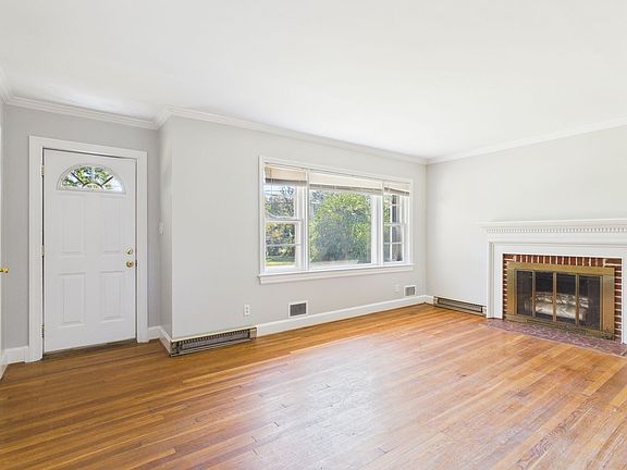 2nd image of 8282 N Mayfield Ln