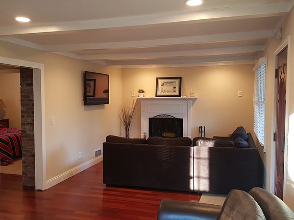 3rd image of 234 Oakwood Ave