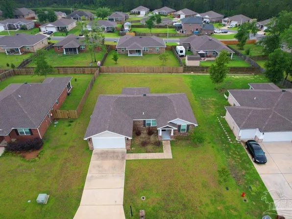 4695 Perception Cir, Milton, FL 32570