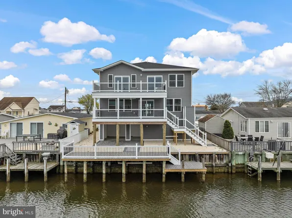 56 Gregg Dr, Manahawkin, NJ 08050