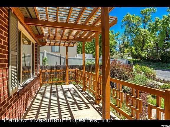 5th image of 2415 E Redondo Ave
