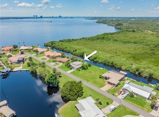 2143 Club House Rd, North Fort Myers, FL 33917