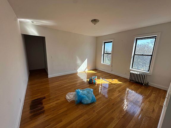 2nd image of 509 W 155th St APT 6C