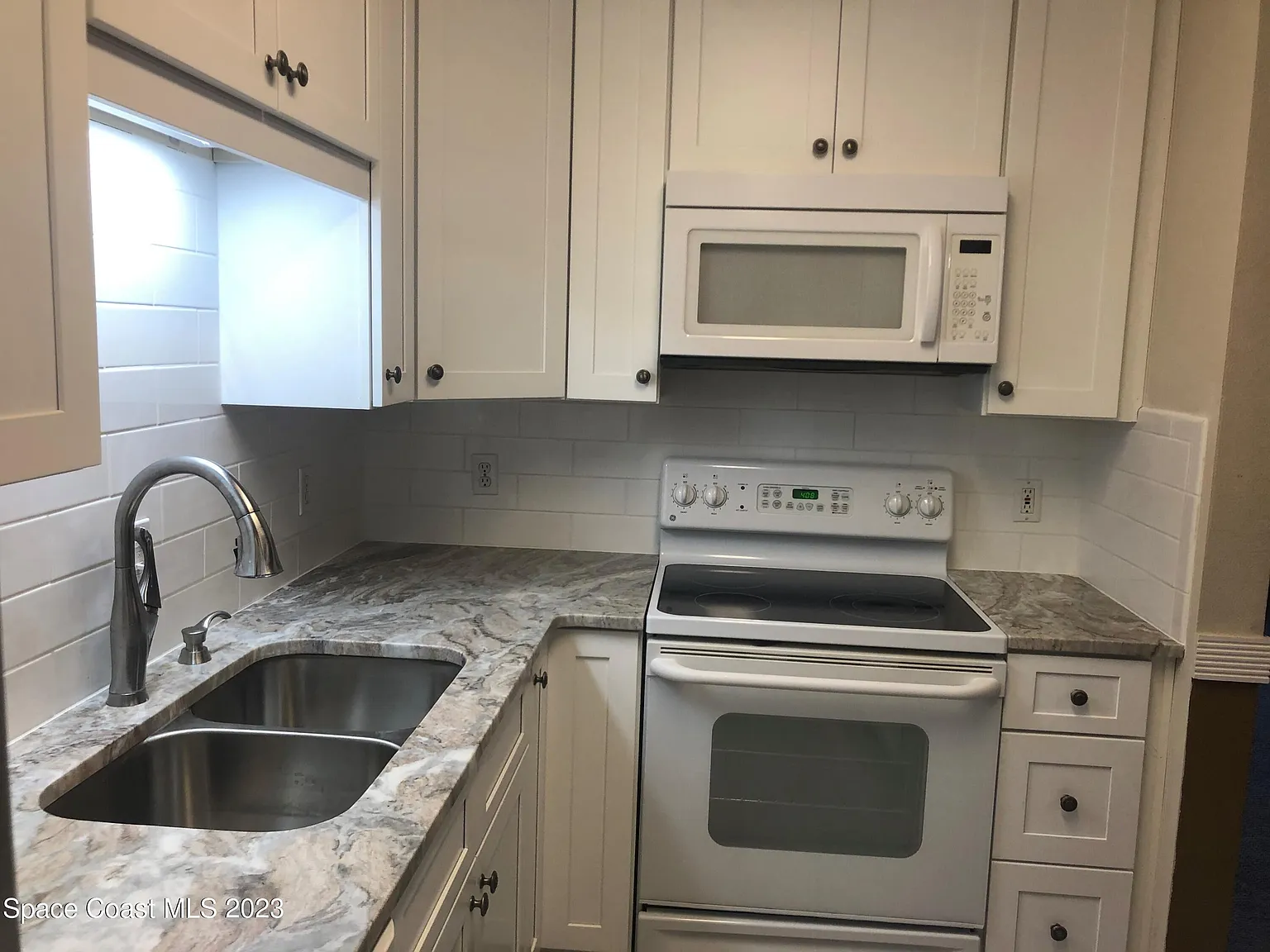1 bed, 1.0 bath, 767 sqft, $1,650 — Photo 3