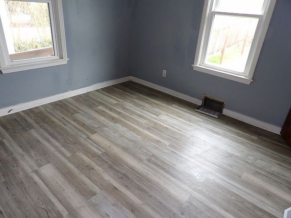 5th image of 808 Grand Ave