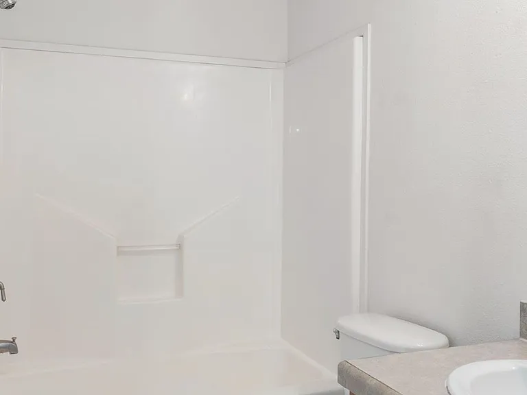115 Varsity Dr — Photo 20