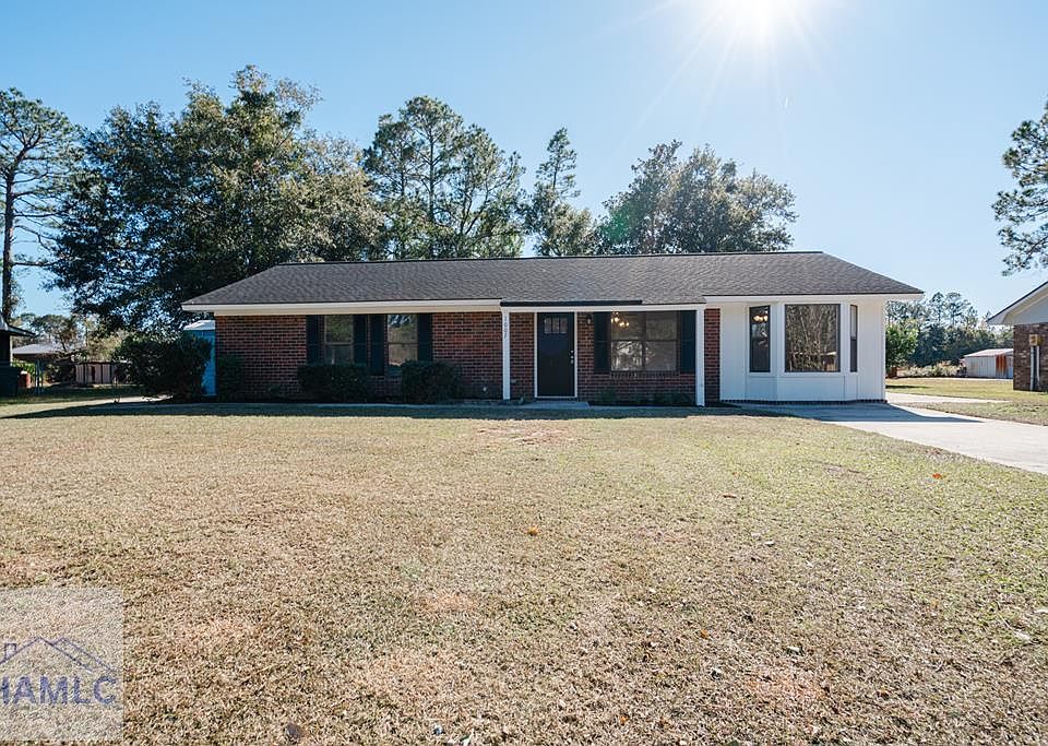 1st image of 1007 White Cir