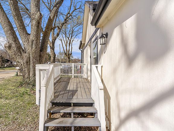 4th image of 2517 W Phelps Street